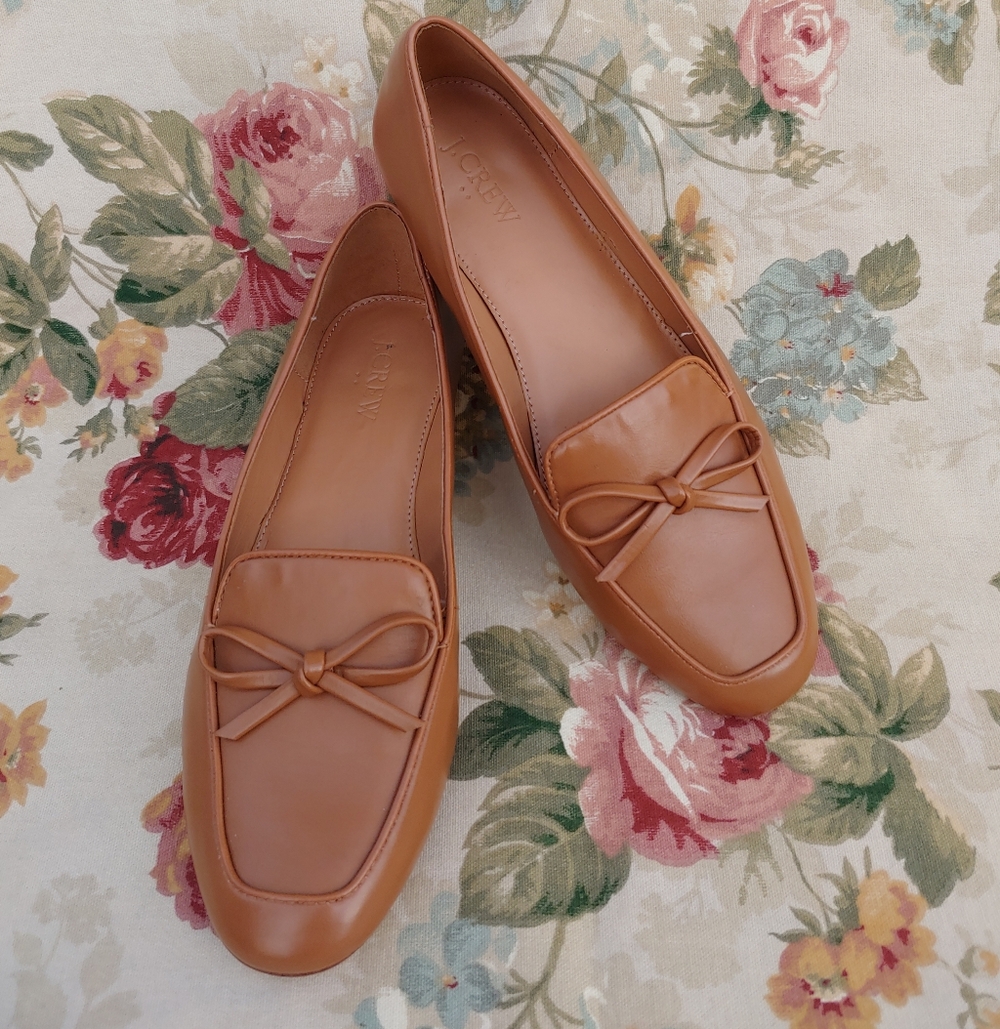 J. Crew Factory Women's Tan Loafers With Bow Detail Size 8.5 - Picture 3 of 16
